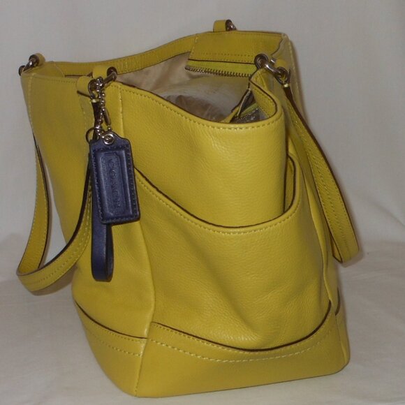Coach F23284 genuine lether handbag - Picture 7 of 7